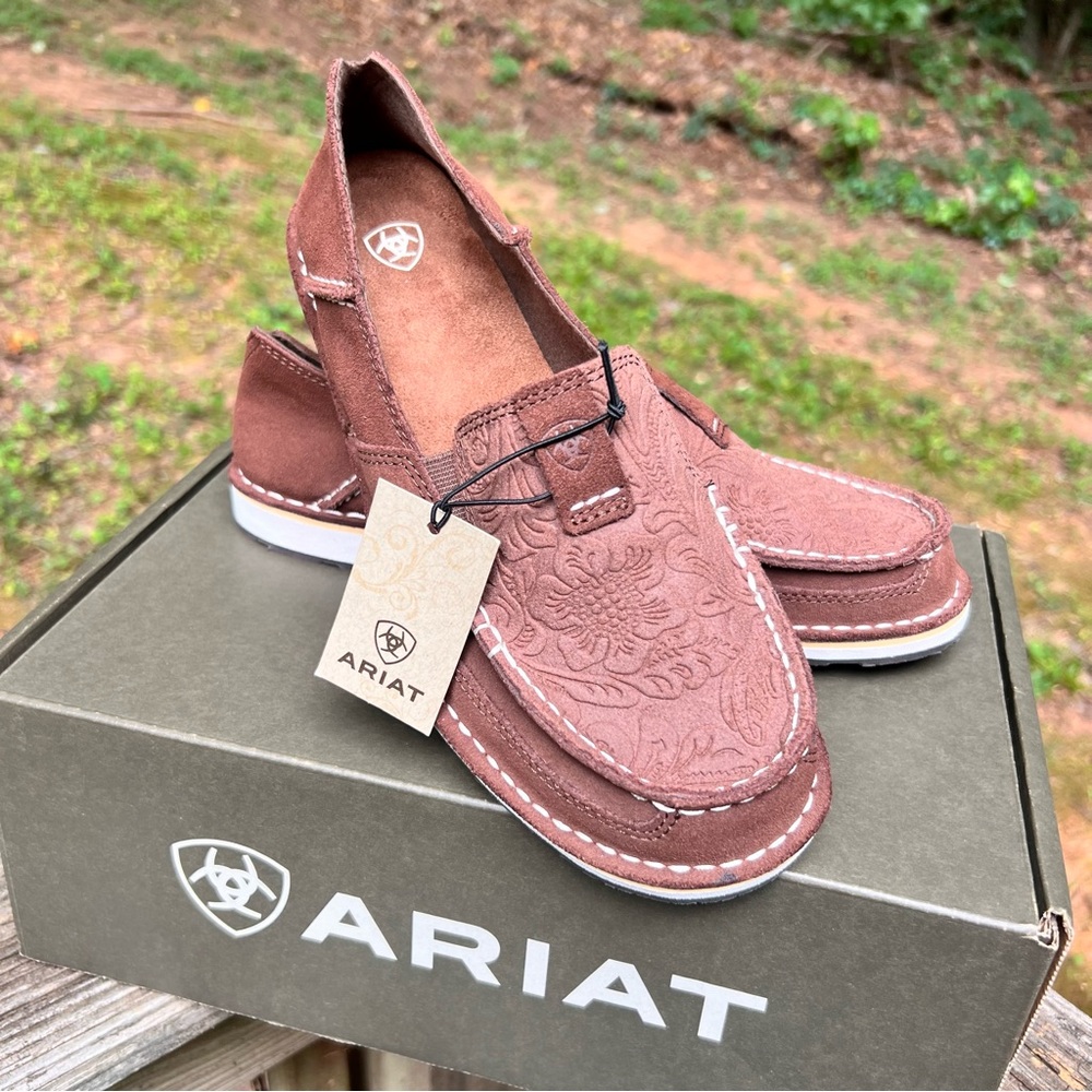 NEW Ariat Women’s Cruiser Brown Floral Embossed Suede Leather Loafers sz 9
